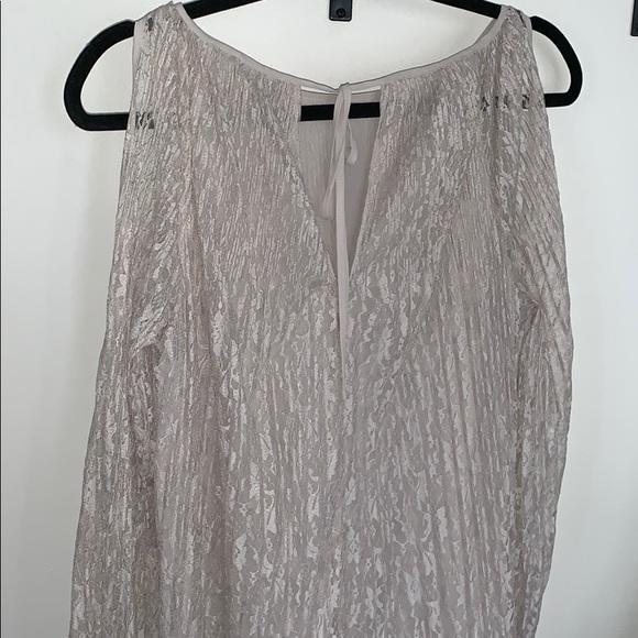 NWOT. LC Dress Top Cold Shoulder - Picture 4 of 4